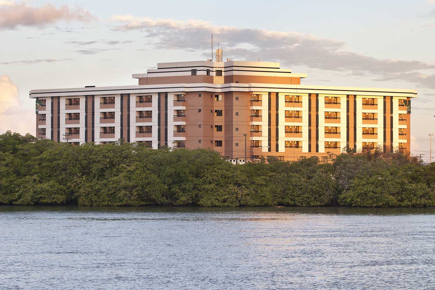 Hotel Quality Aracaju, fotos Márcio Dantas, Hotéis em Aracaju, Quality Hotel, Lugar Perfeito, Sergipe